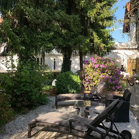 Direkt An Der Waldnaab Apartment
