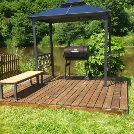 Direkt An Der Waldnaab Apartmán